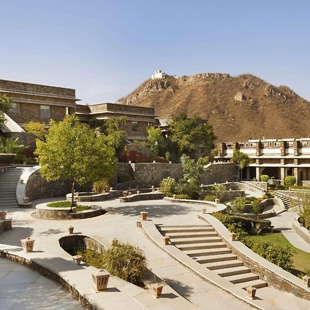 Ramada Udaipur Resort & Spa Buitenkant foto