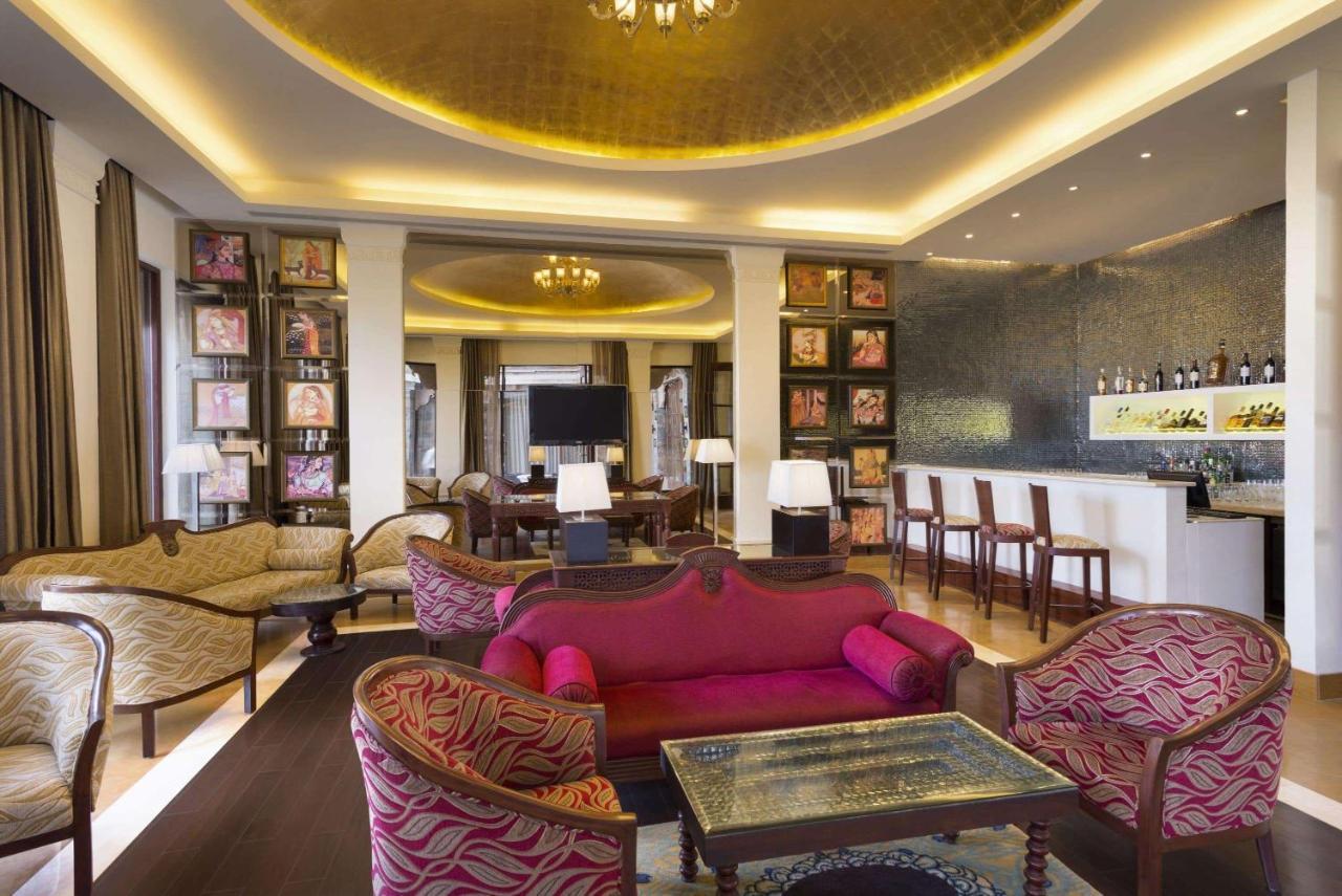 Ramada Udaipur Resort & Spa Buitenkant foto
