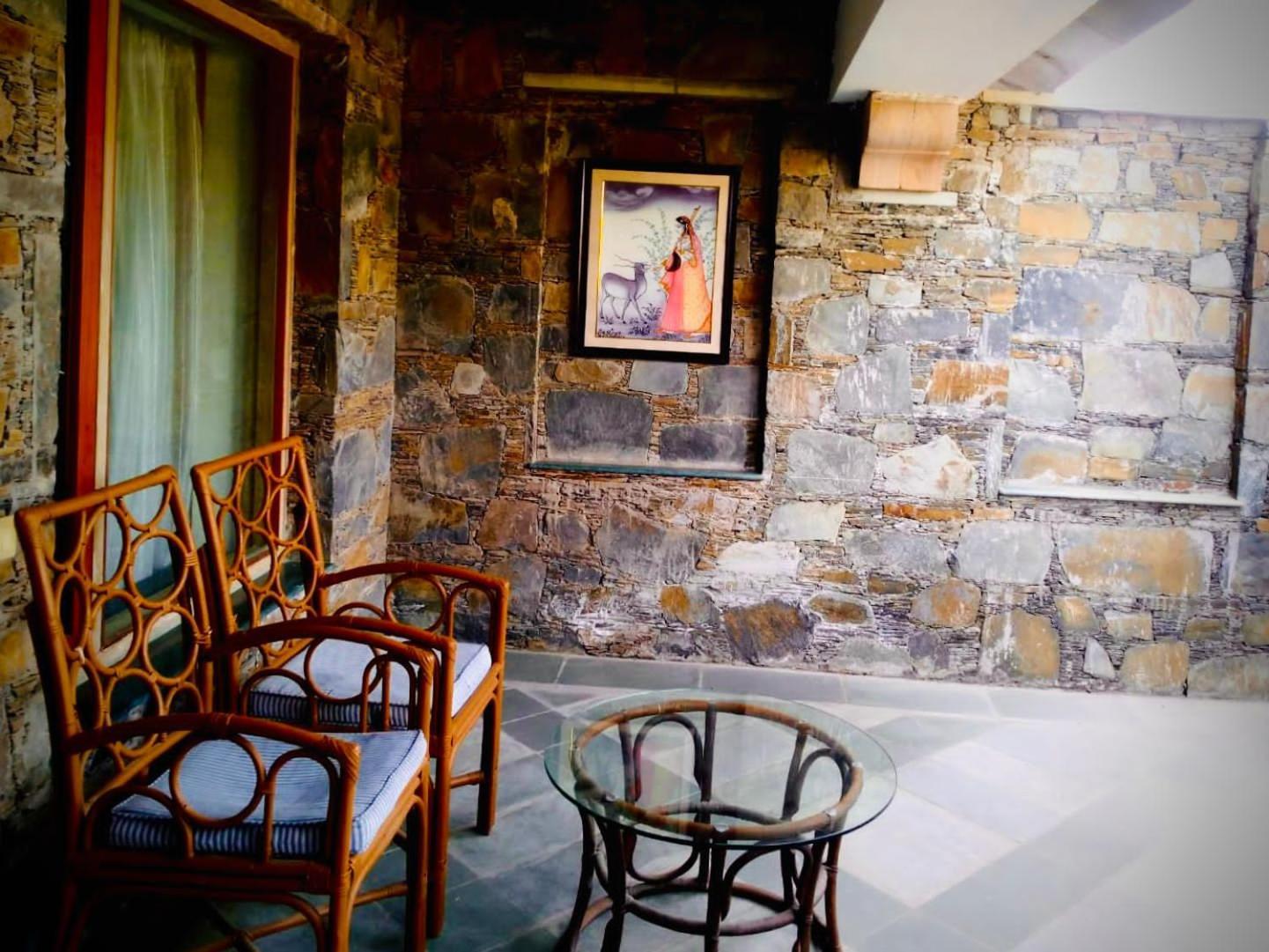 Ramada Udaipur Resort & Spa Buitenkant foto