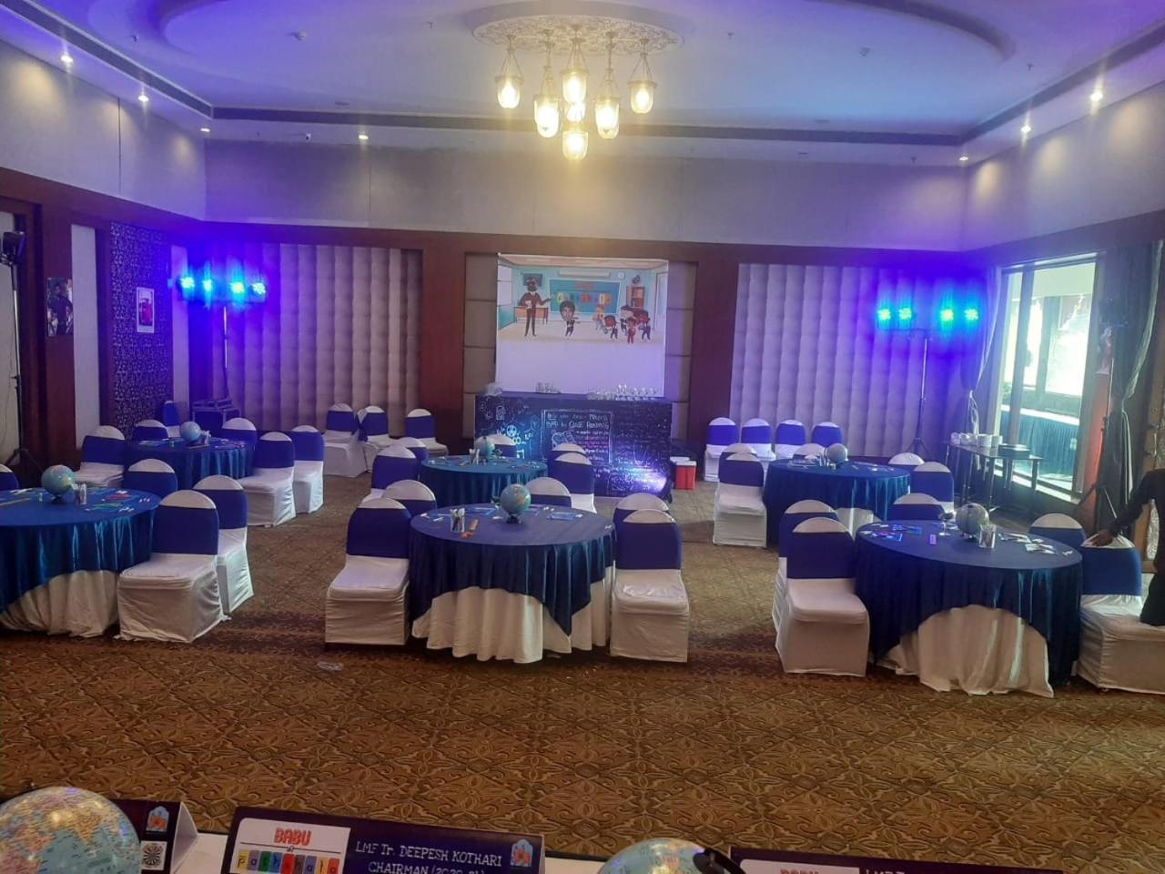 Ramada Udaipur Resort & Spa Buitenkant foto