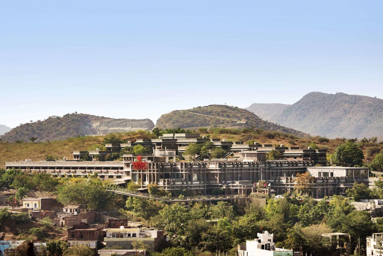 Ramada Udaipur Resort & Spa Buitenkant foto